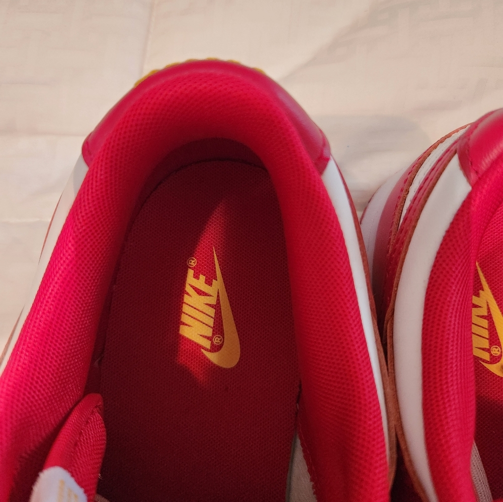 Nike USC dunks shoes